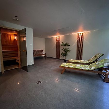 Sw Apartamenty Czarna Gora Siena Buitenkant foto